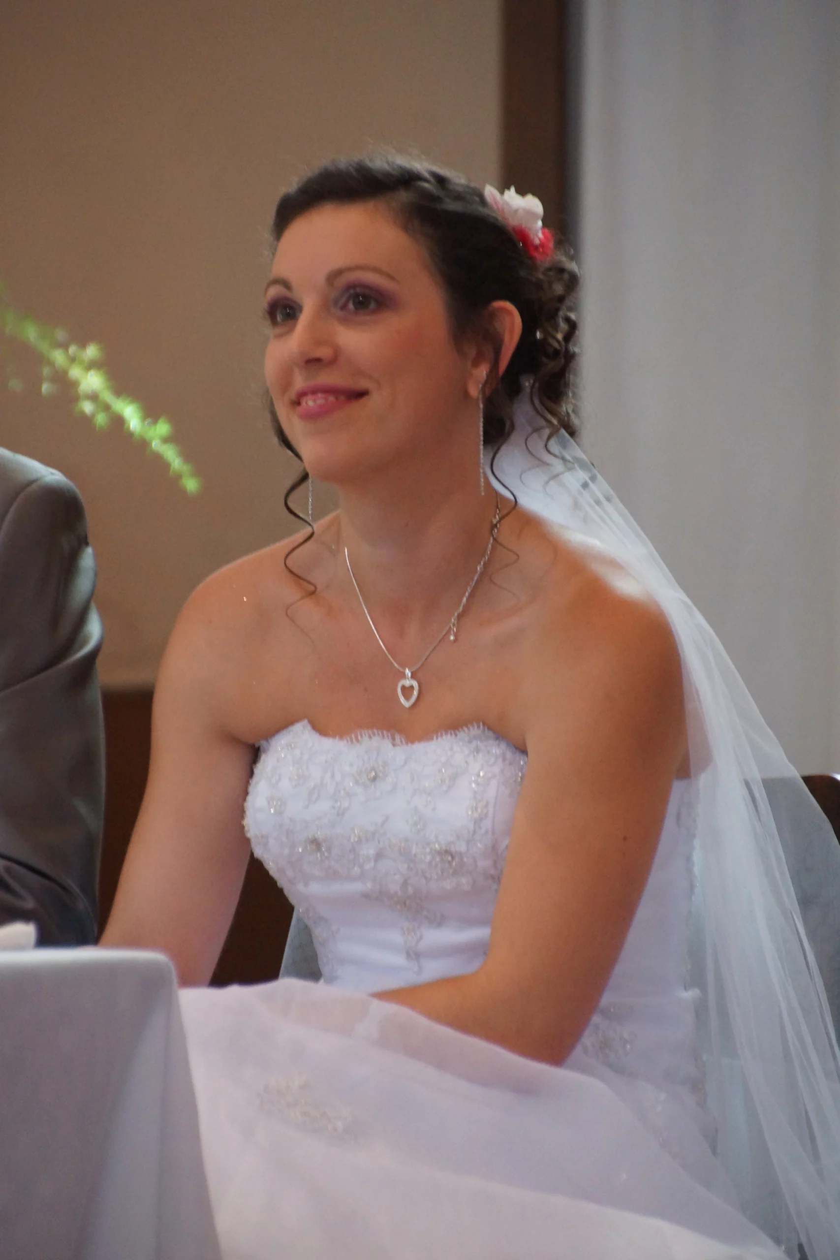 Bleuenn la dirigeante de BleuCiell Event, en photo le jour de son propre mariage, pour illustrer son à propos